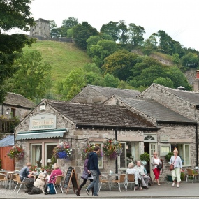credit linda-bussey-castleton